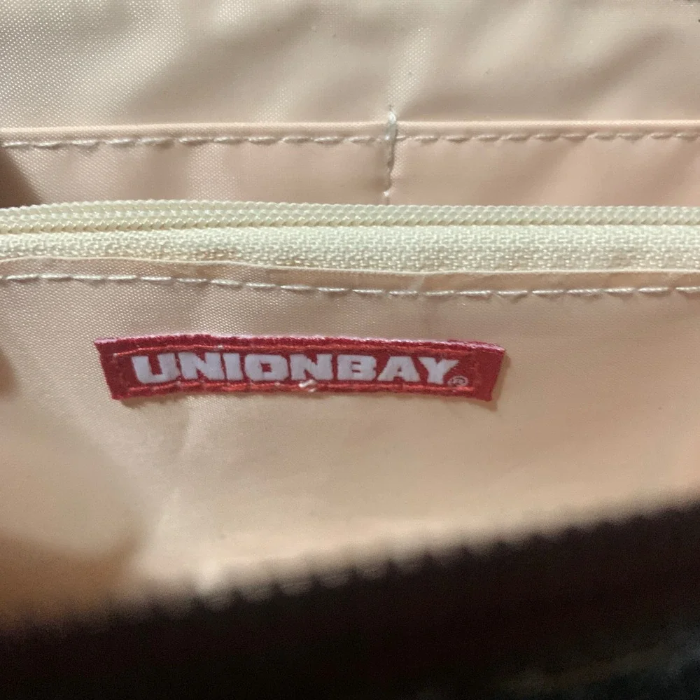 Unionbay Womens Southwestern Geometric Double Zip Wristlet Wallet Brown Pink